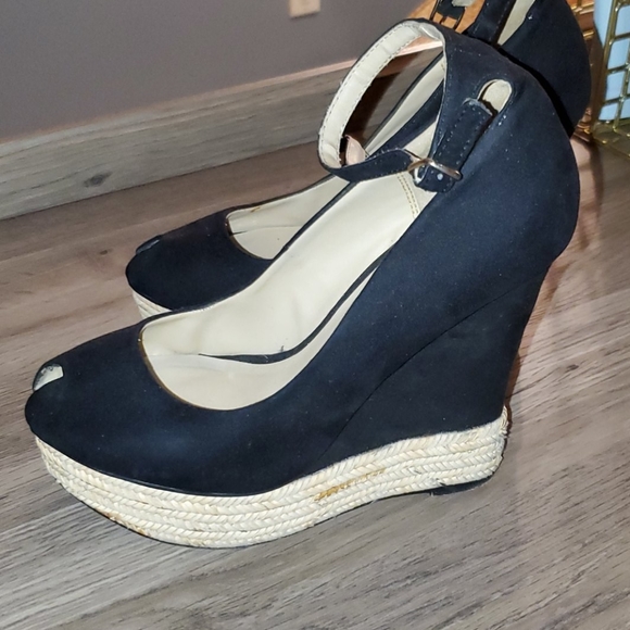 Wedge Shoes - Picture 2 of 2